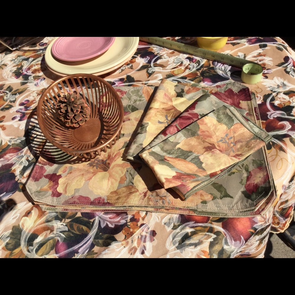 ⚜️ FLORAL PLACEMATS & NAPKINS MUTED BEAUTY ⚜️